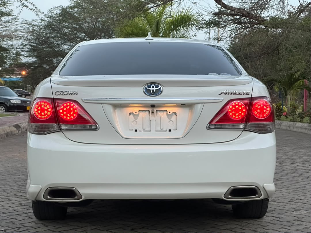 TOYOTA CROWN ATHLETE NEW MODEL thumbnail 8